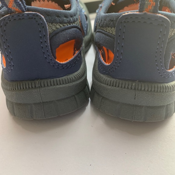 Oshkosh kids navy 5T Navy and orange color Velcro - Picture 7 of 13